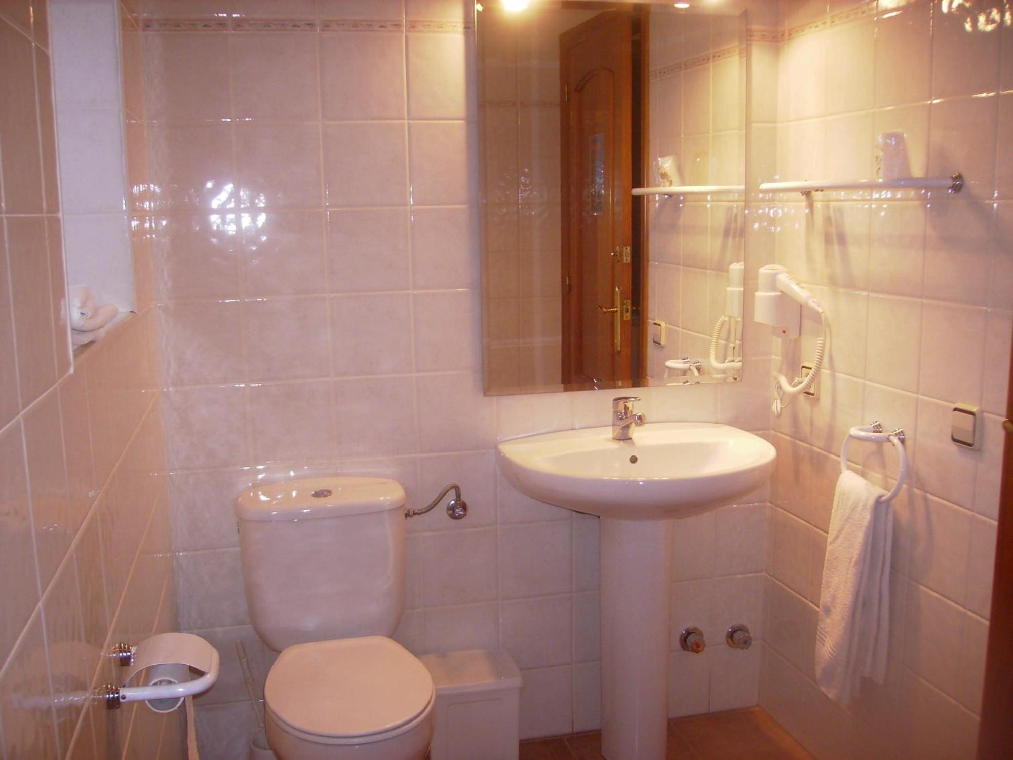 Hostal Pernalle أريابال المظهر الخارجي الصورة