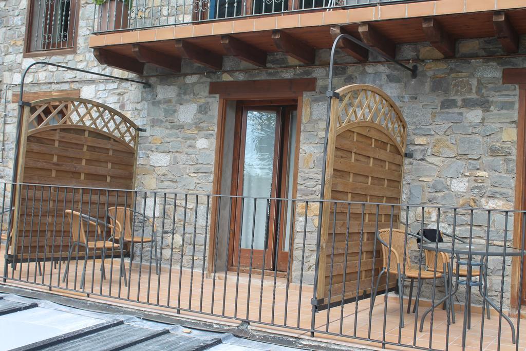 Hostal Pernalle أريابال المظهر الخارجي الصورة
